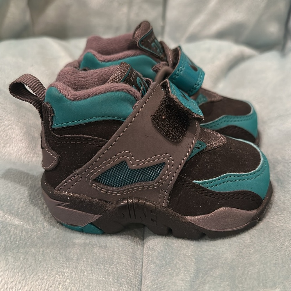 Rare find! Nike Diamond Turf, 2C